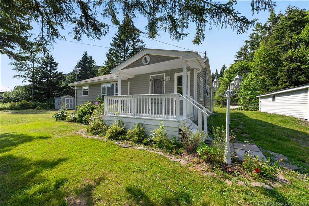 8250 Main, Alma, NB