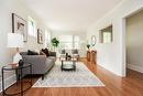 200 Beaverbrook St, Winnipeg, MB  - Indoor Photo Showing Living Room 