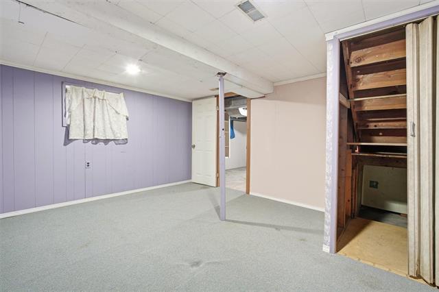 1035 Scotland Ave, Winnipeg, MB - Indoor