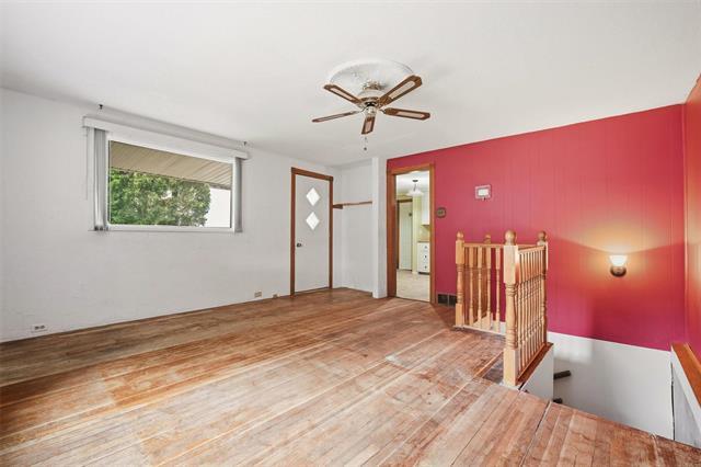 1035 Scotland Ave, Winnipeg, MB - Indoor Photo Showing Other Room