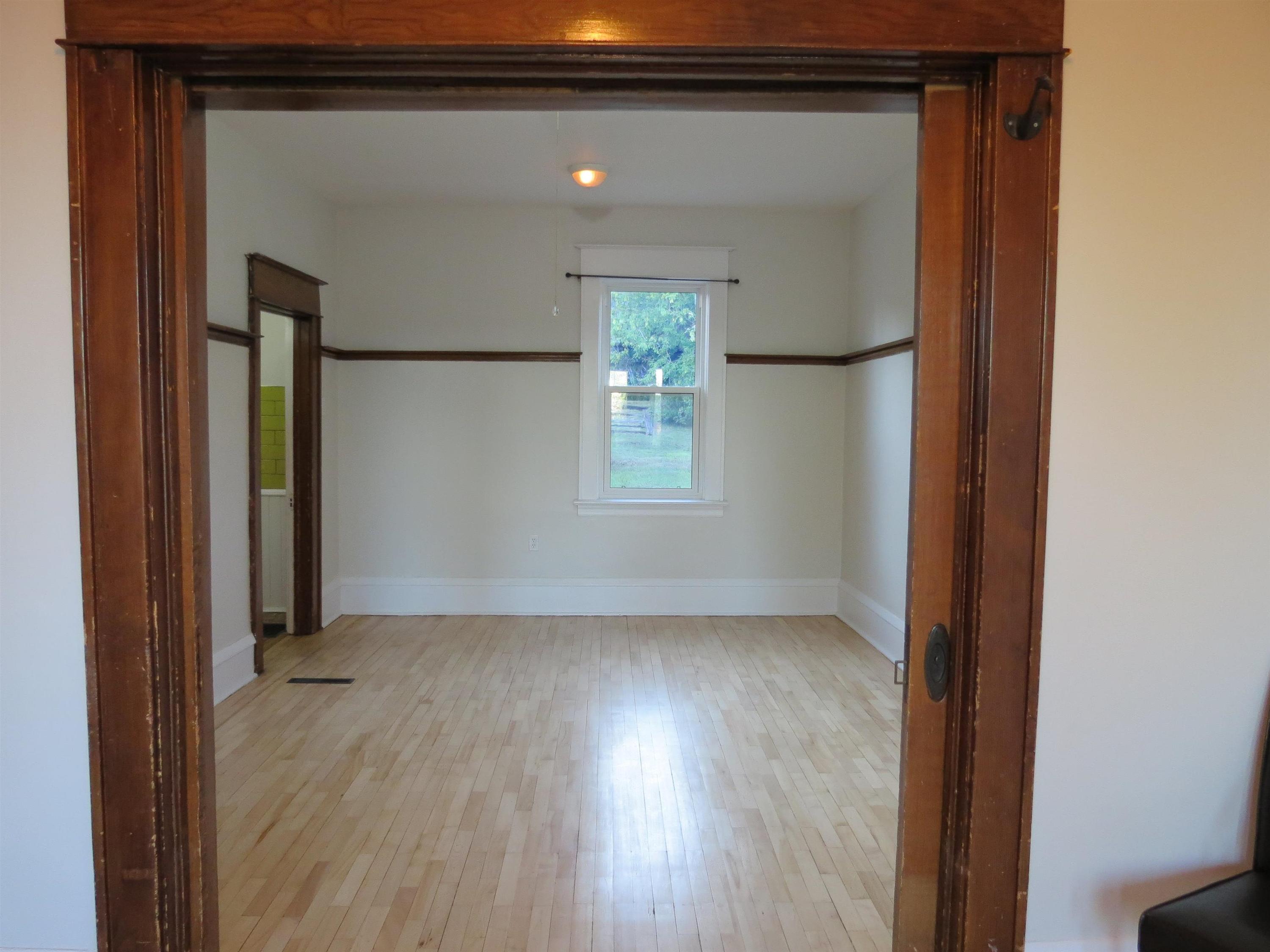 4 Crown Street, Thunder Bay, ON - Indoor Photo Showing Other Room