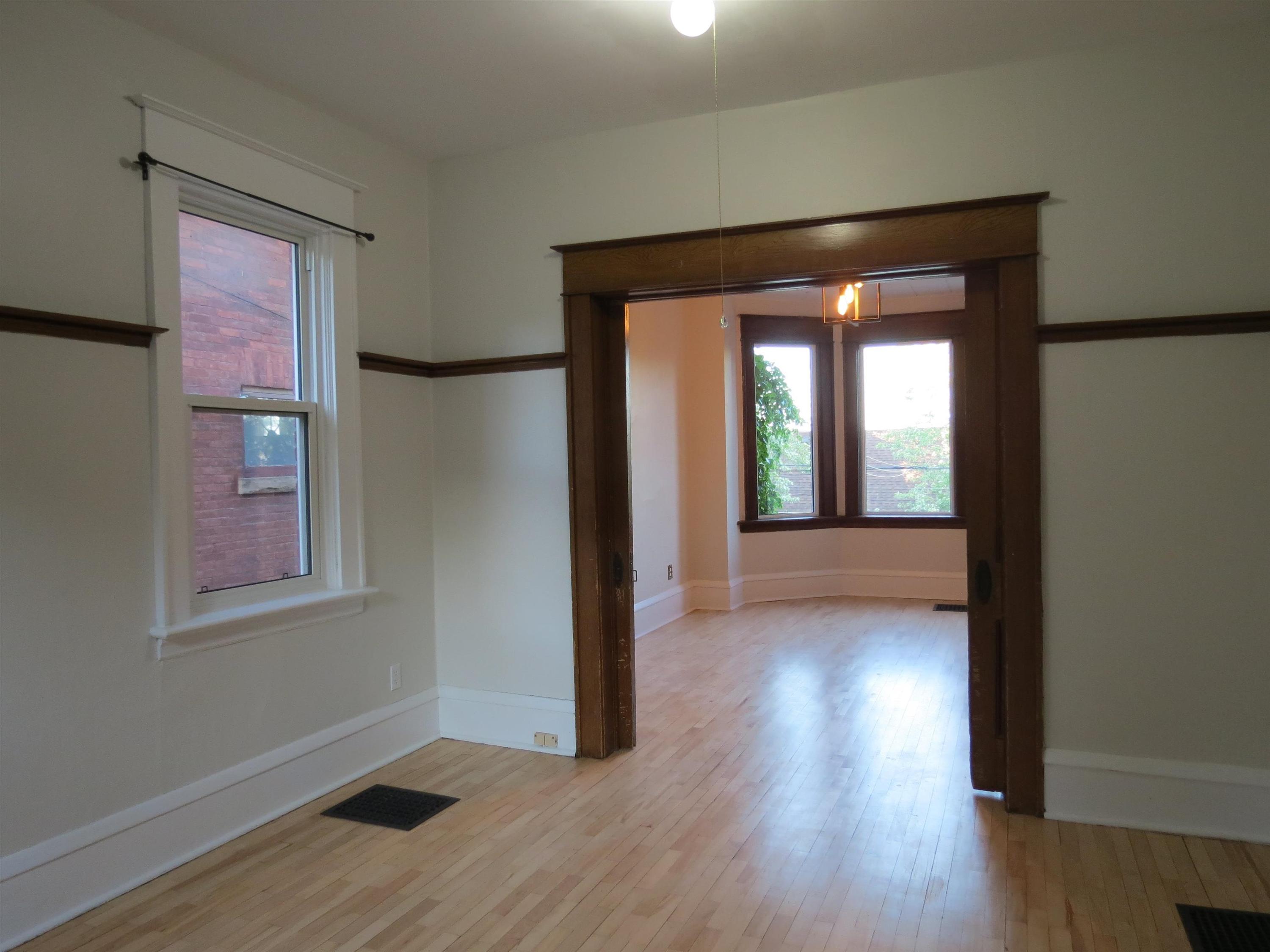 4 Crown Street, Thunder Bay, ON - Indoor Photo Showing Other Room