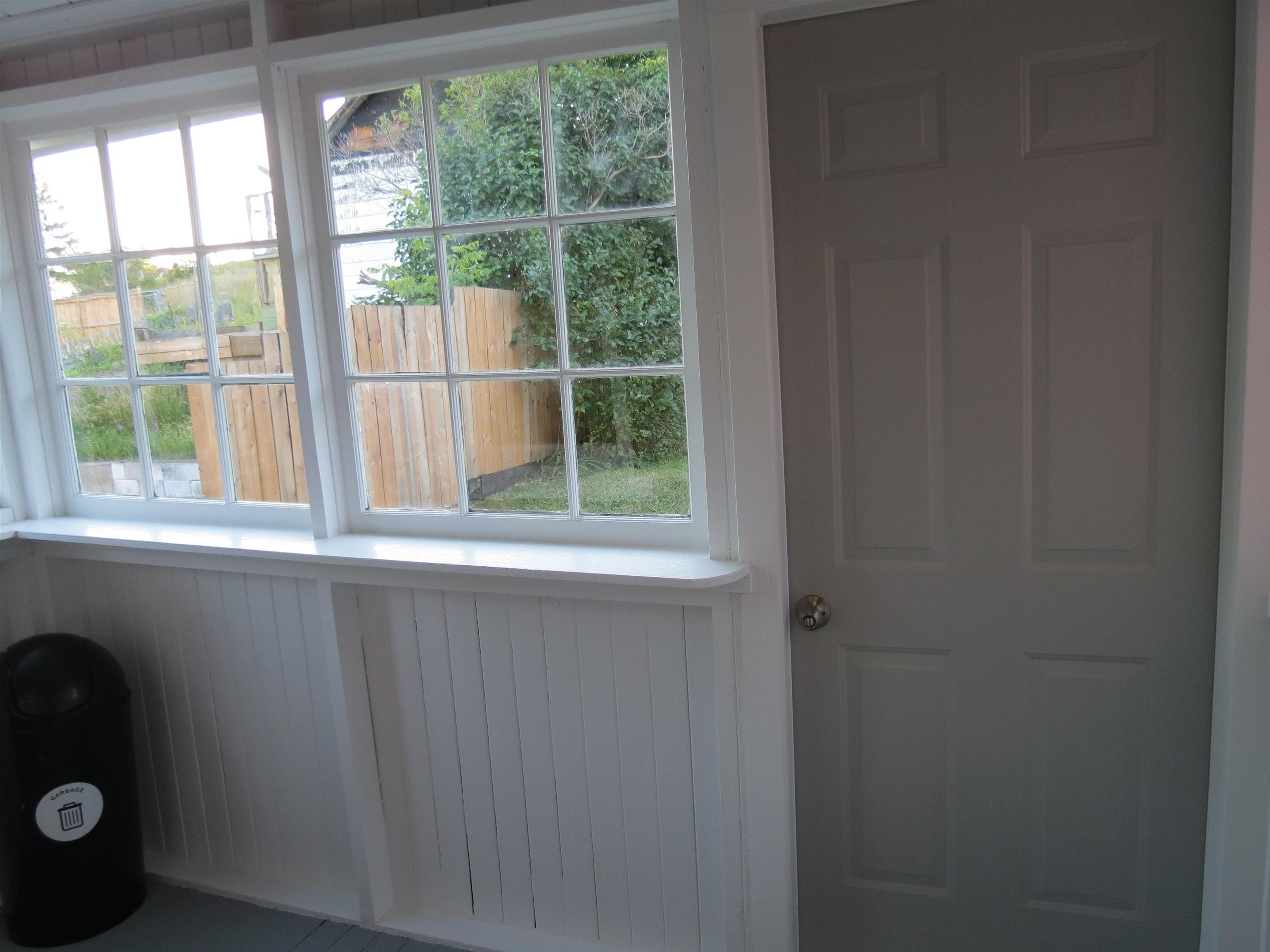 4 Crown Street, Thunder Bay, ON - Indoor Photo Showing Other Room