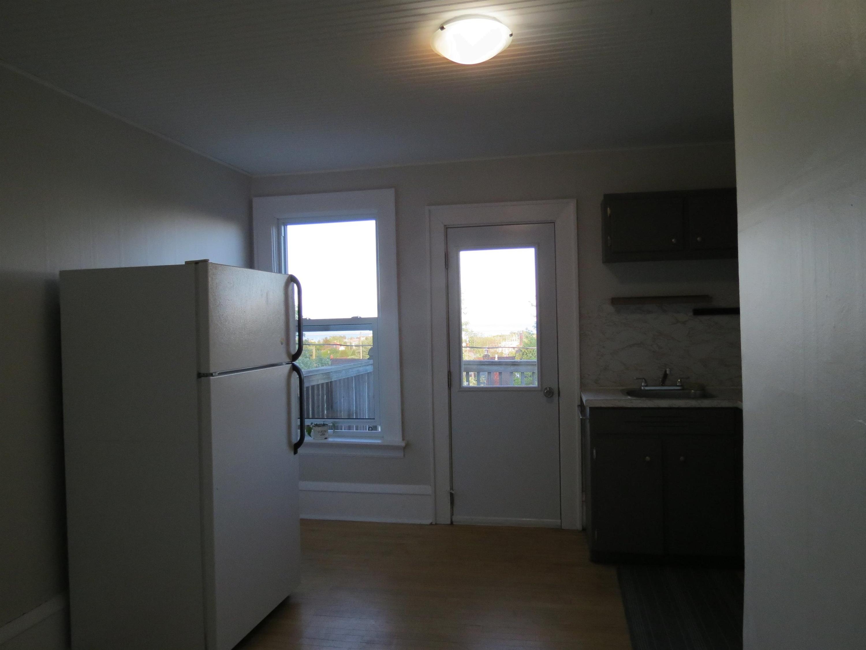 4 Crown Street, Thunder Bay, ON - Indoor Photo Showing Other Room