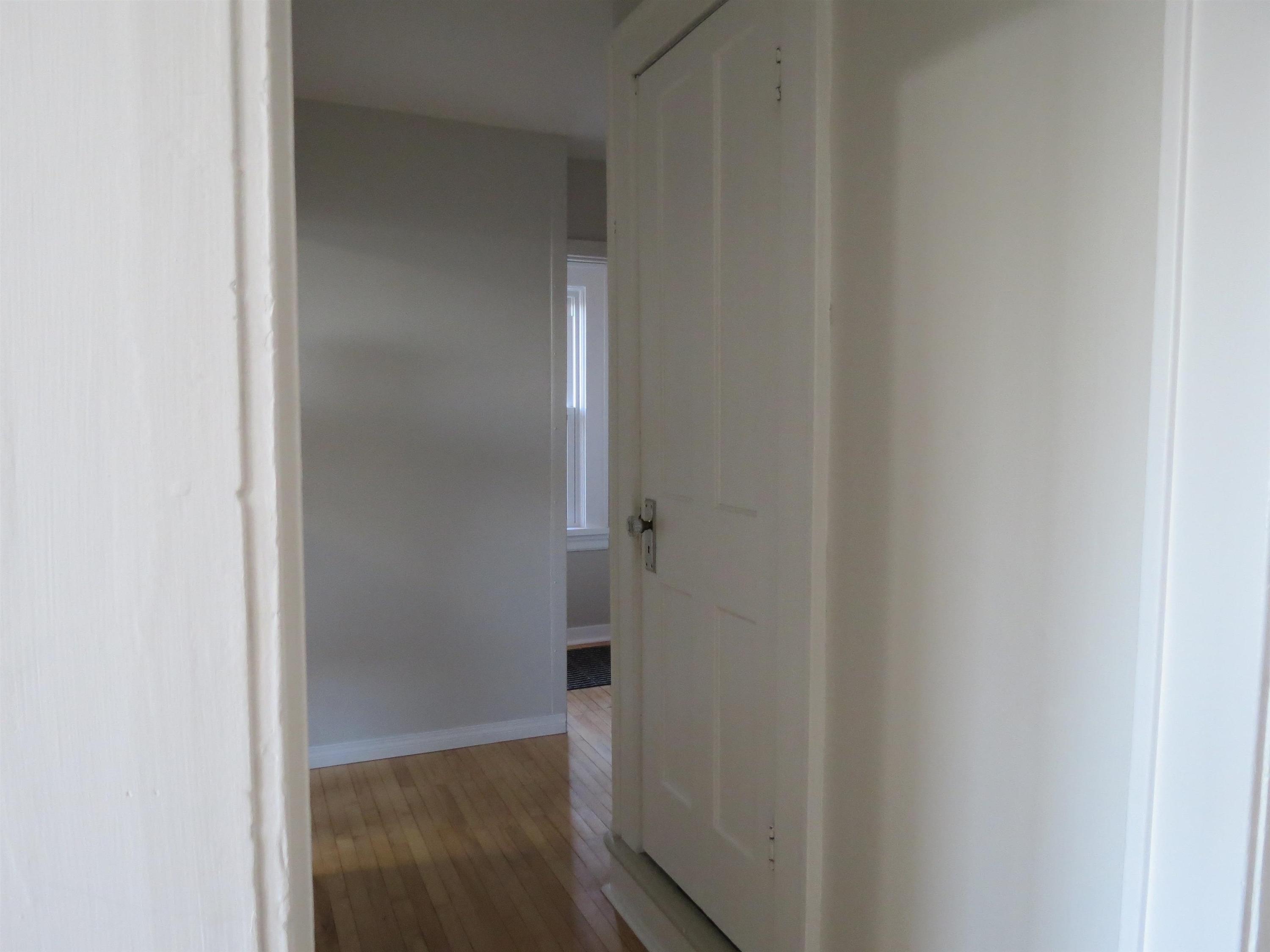 4 Crown Street, Thunder Bay, ON - Indoor Photo Showing Other Room