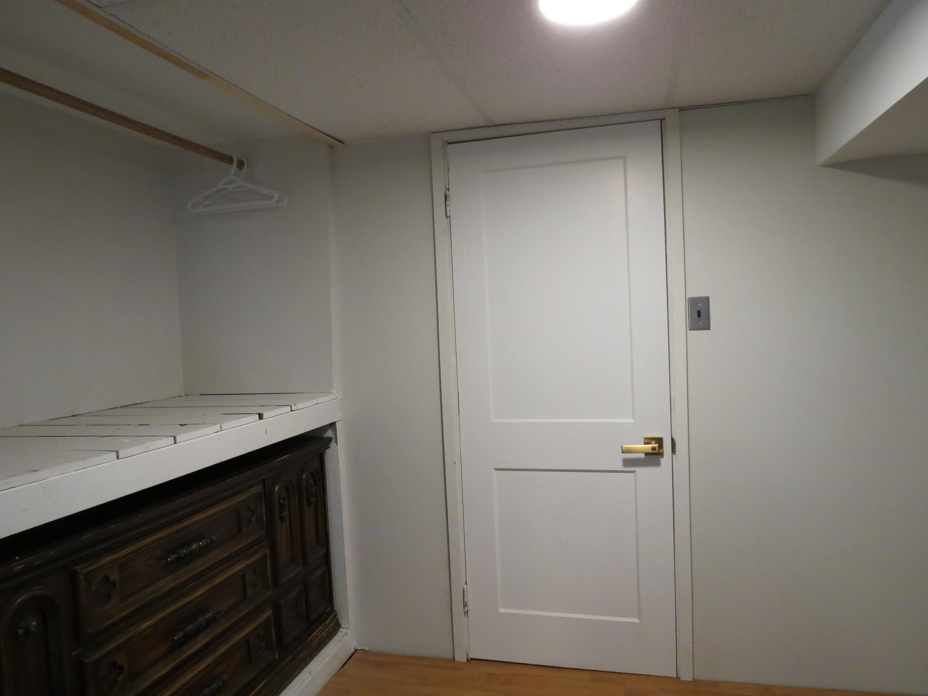 4 Crown Street, Thunder Bay, ON - Indoor Photo Showing Other Room