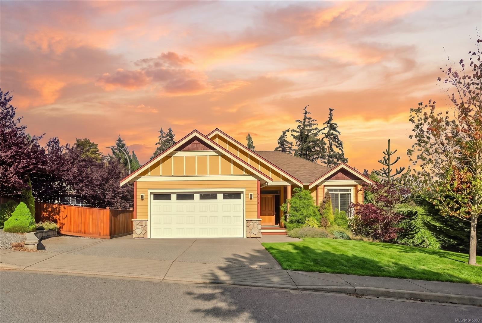 341 Sunny Dr, Nanaimo, BC