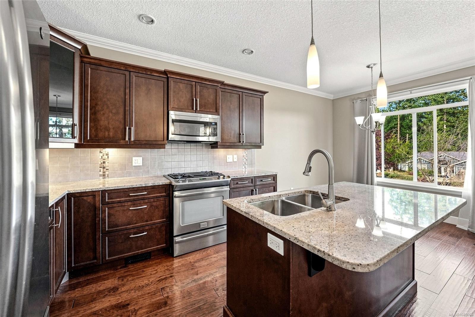 341 Sunny Dr, Nanaimo, BC