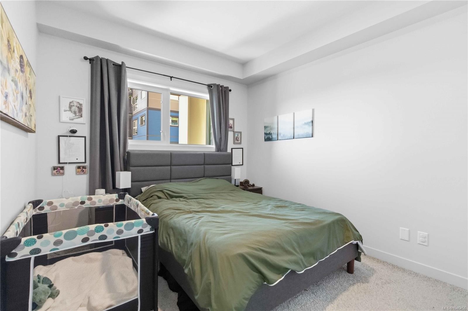 #206-2461 Gateway Rd, Langford, BC - Indoor Photo Showing Bedroom