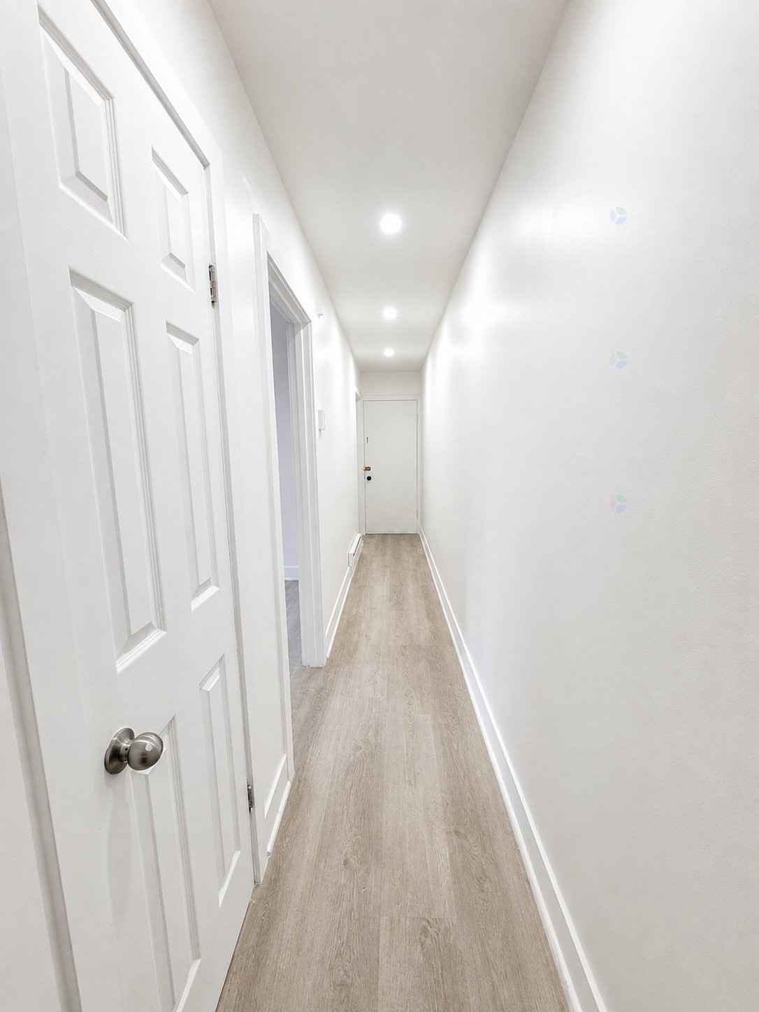 Corridor - 2-9130 Rue St-Urbain, Montréal (Ahuntsic-Cartierville), QC - Indoor Photo Showing Other Room
