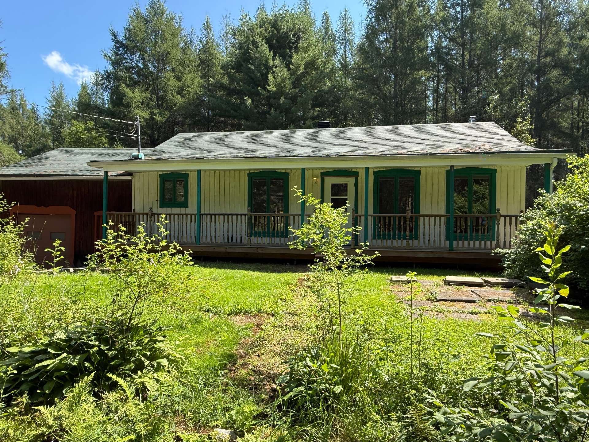 Front of Structure - 4470 Ch. De La Gare, Labelle, QC - Outdoor With Deck Patio Veranda