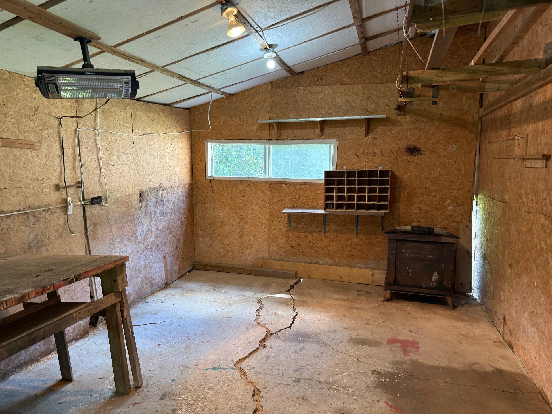Workshop - 4470 Ch. De La Gare, Labelle, QC - Indoor Photo Showing Other Room
