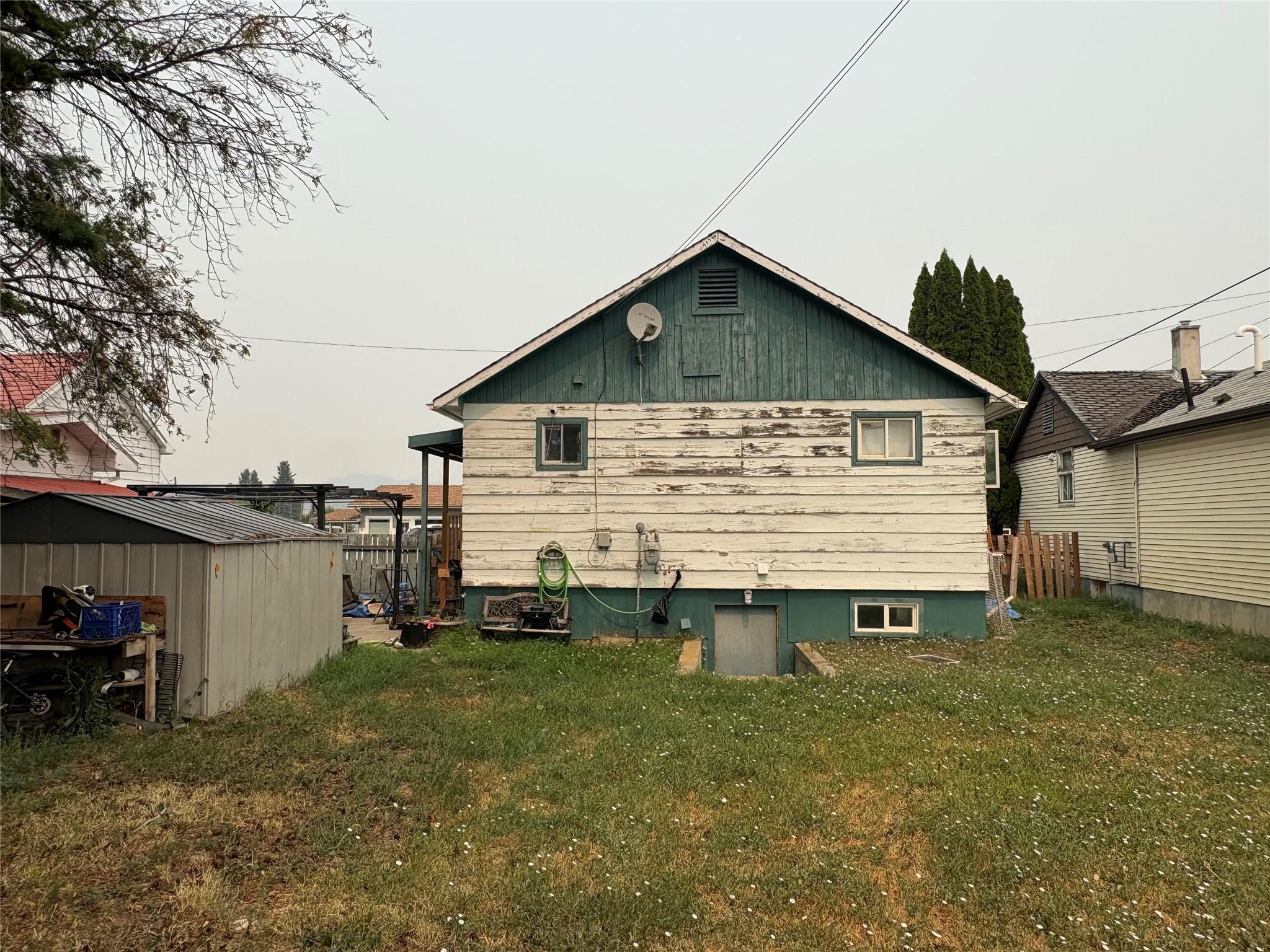 515 5Th Street, Cranbrook, BC - Outdoor With Exterior