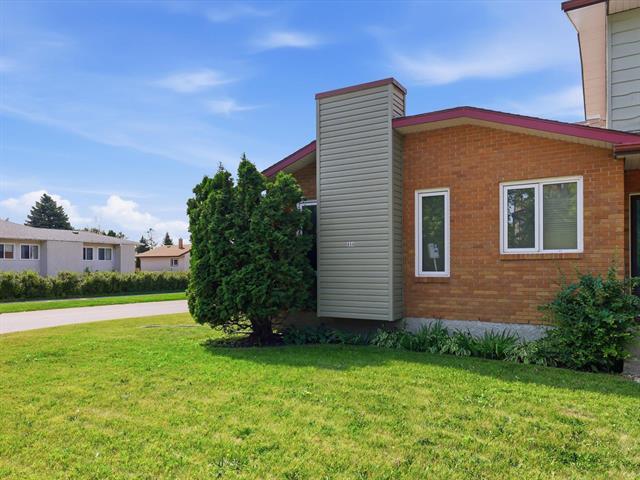 854 Templeton Ave, Winnipeg, MB - Outdoor