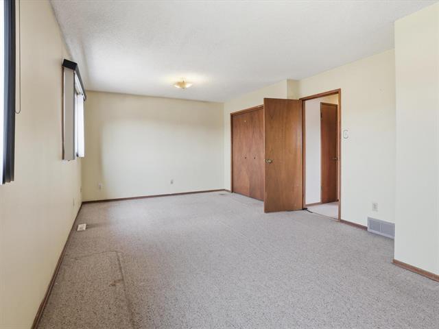 854 Templeton Ave, Winnipeg, MB - Indoor Photo Showing Other Room