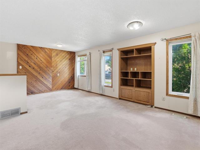 854 Templeton Ave, Winnipeg, MB - Indoor Photo Showing Other Room