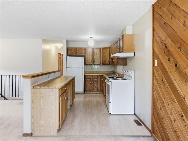 854 Templeton Ave, Winnipeg, MB - Indoor Photo Showing Kitchen