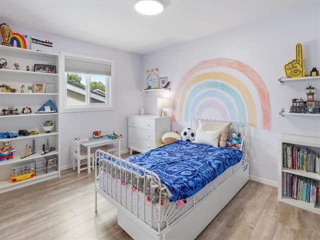 202 Whiteway Rd, Winnipeg, MB - Indoor Photo Showing Bedroom