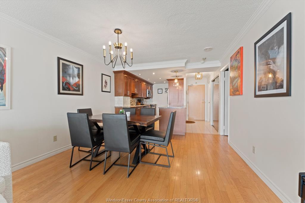 1608-515 Riverside Drive West, Windsor, ON - Indoor Photo Showing Dining Room
