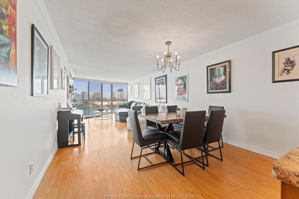 1608-515 Riverside Drive West, Windsor, ON - Indoor Photo Showing Dining Room