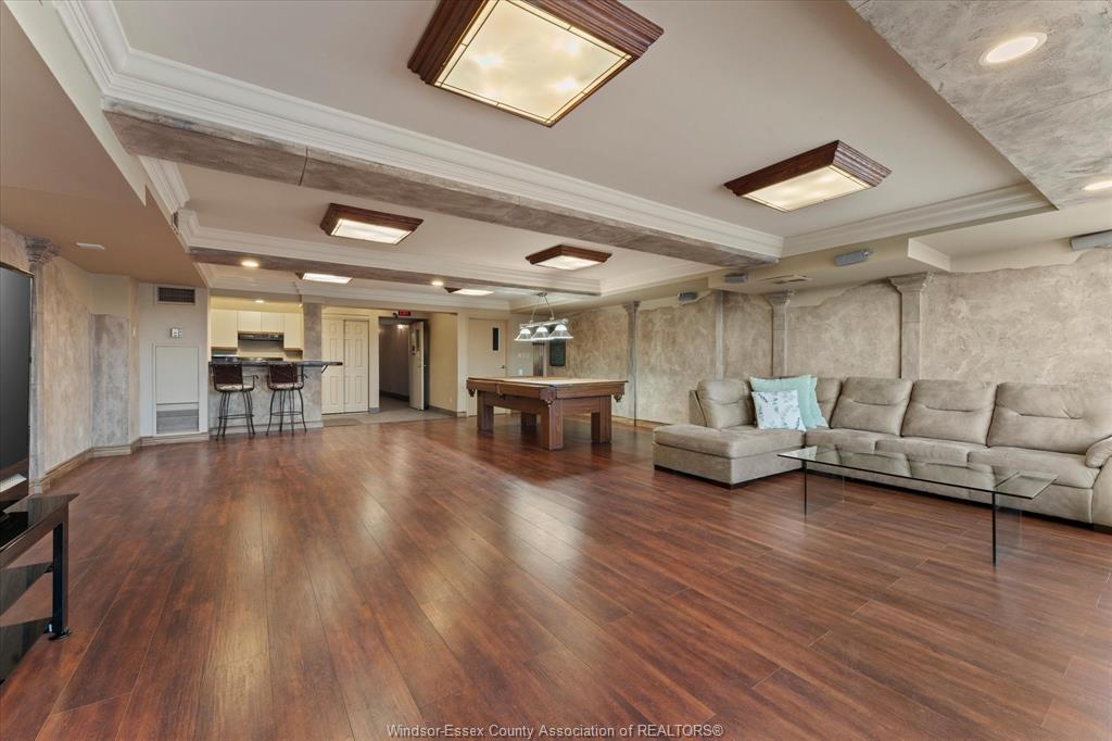 1608-515 Riverside Drive West, Windsor, ON - Indoor