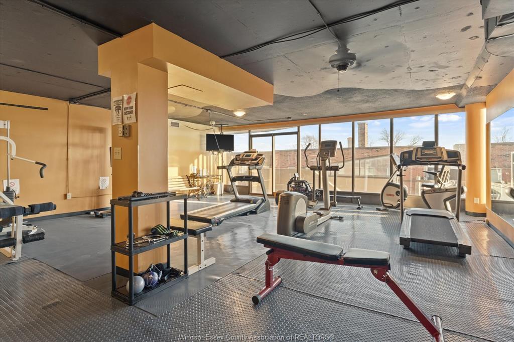 1608-515 Riverside Drive West, Windsor, ON - Indoor Photo Showing Gym Room
