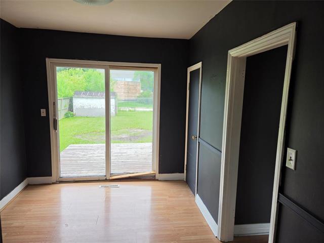 647 Muriel St, Winnipeg, MB - Indoor Photo Showing Other Room
