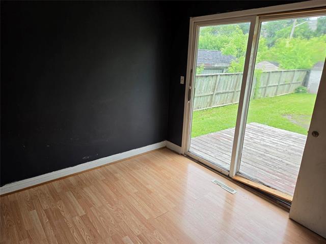 647 Muriel St, Winnipeg, MB - Indoor Photo Showing Other Room