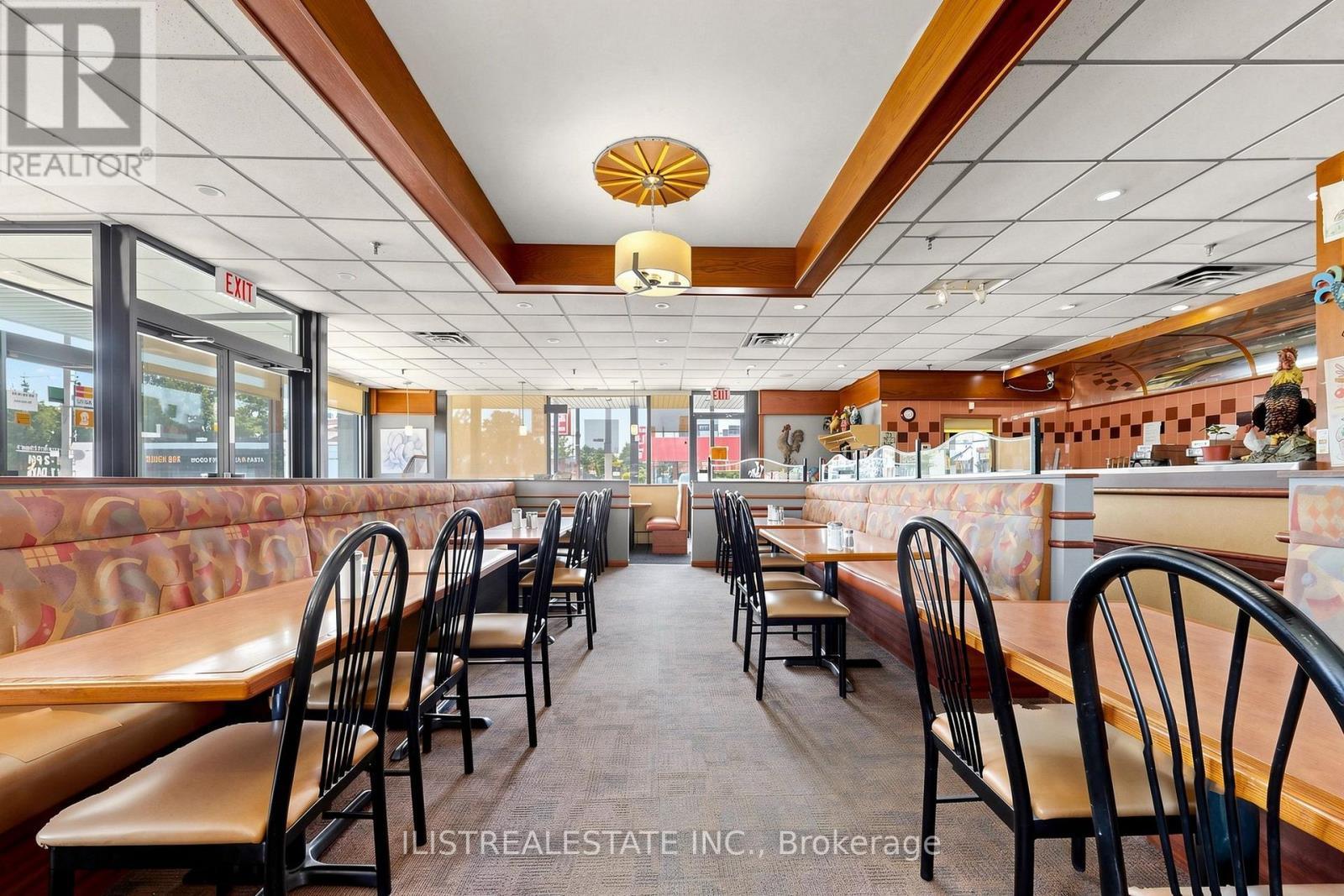 1520 Main Street W, Hamilton, ON