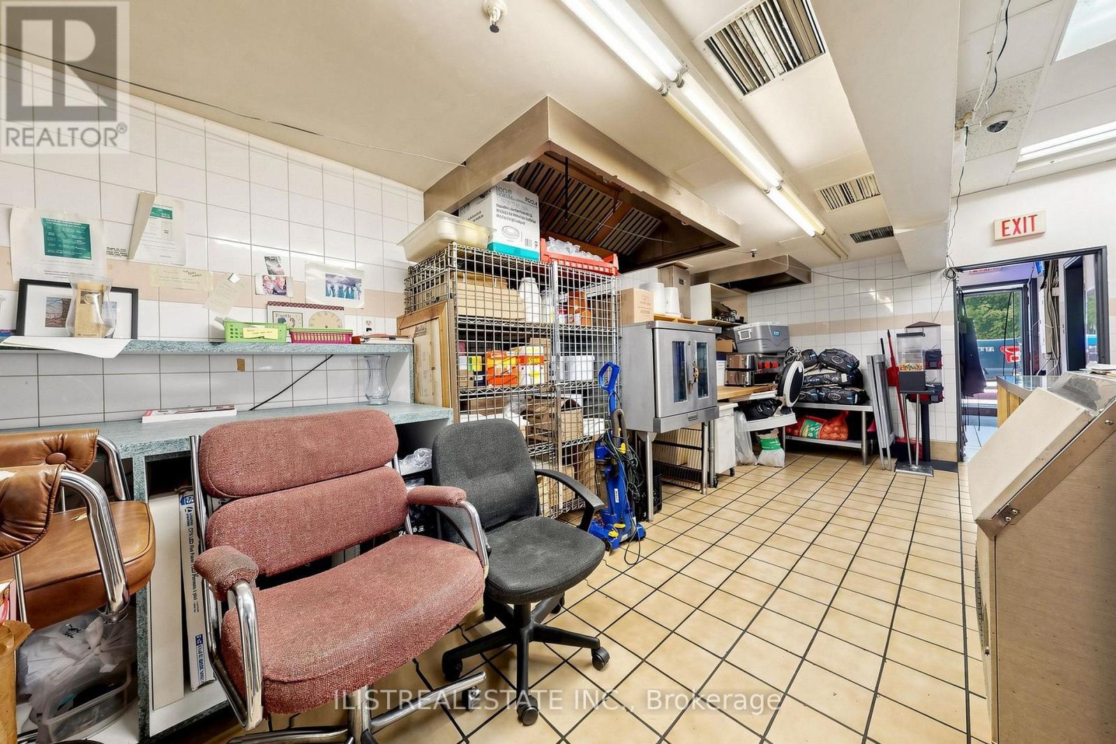 1520 Main Street W, Hamilton, ON