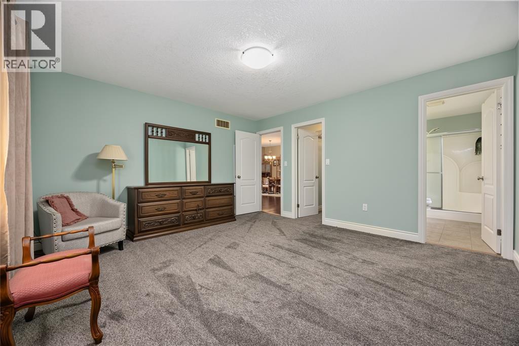 169 Augusta Boulevard, Sarnia, ON - Indoor