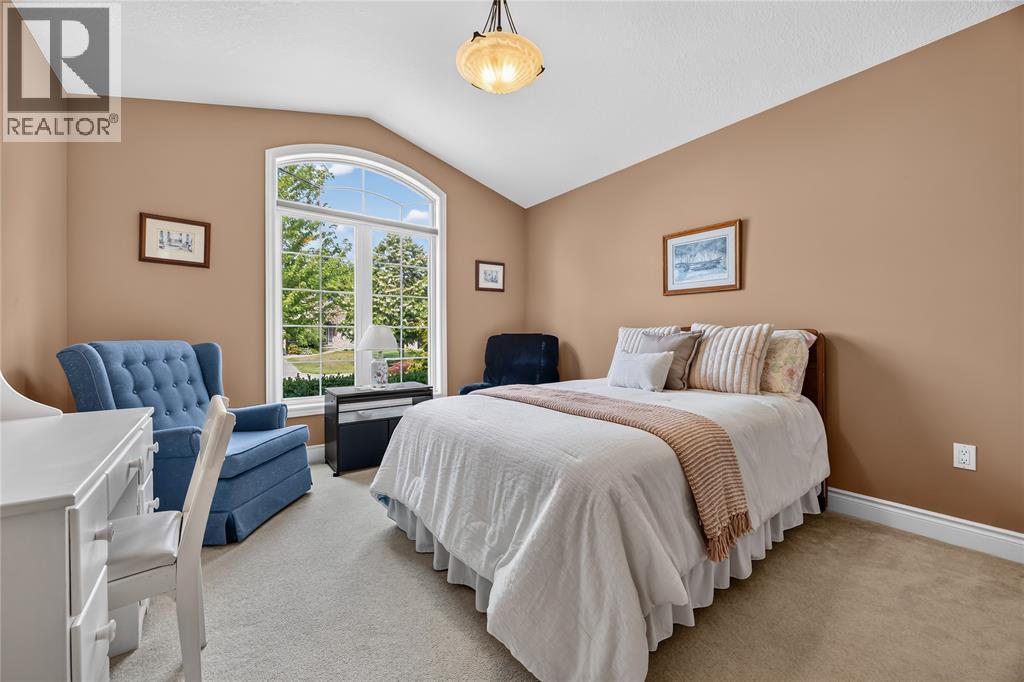 169 Augusta Boulevard, Sarnia, ON - Indoor Photo Showing Bedroom