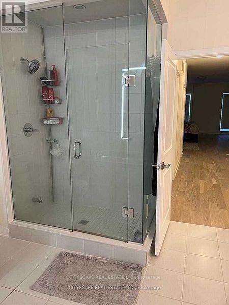 83 William Duncan Road, Toronto, ON - Indoor Photo Showing Bathroom
