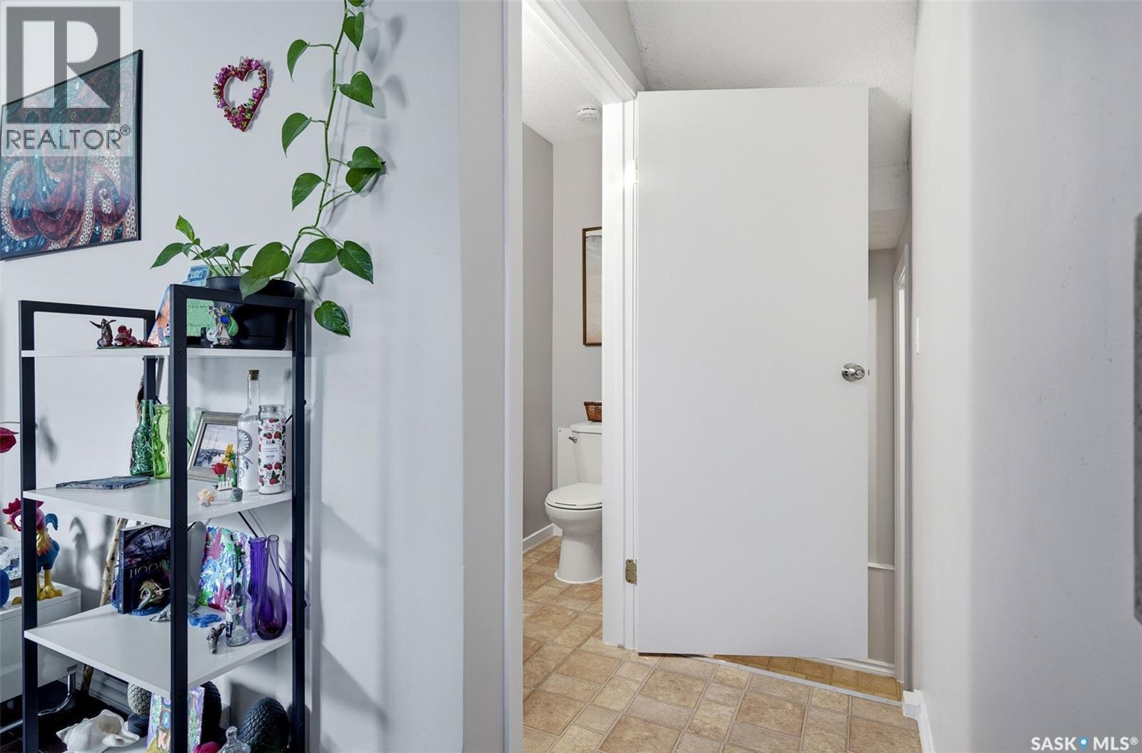 4168 Castle Road, Regina, SK - Indoor Photo Showing Other Room