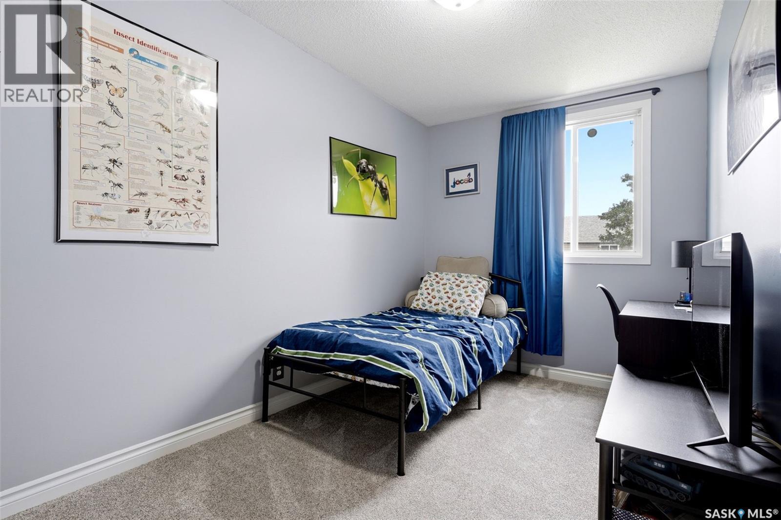 4168 Castle Road, Regina, SK - Indoor Photo Showing Bedroom