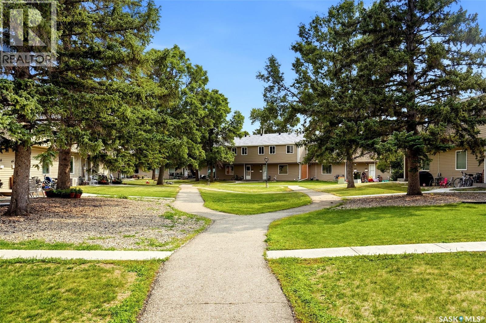 4168 Castle Road, Regina, SK - Outdoor