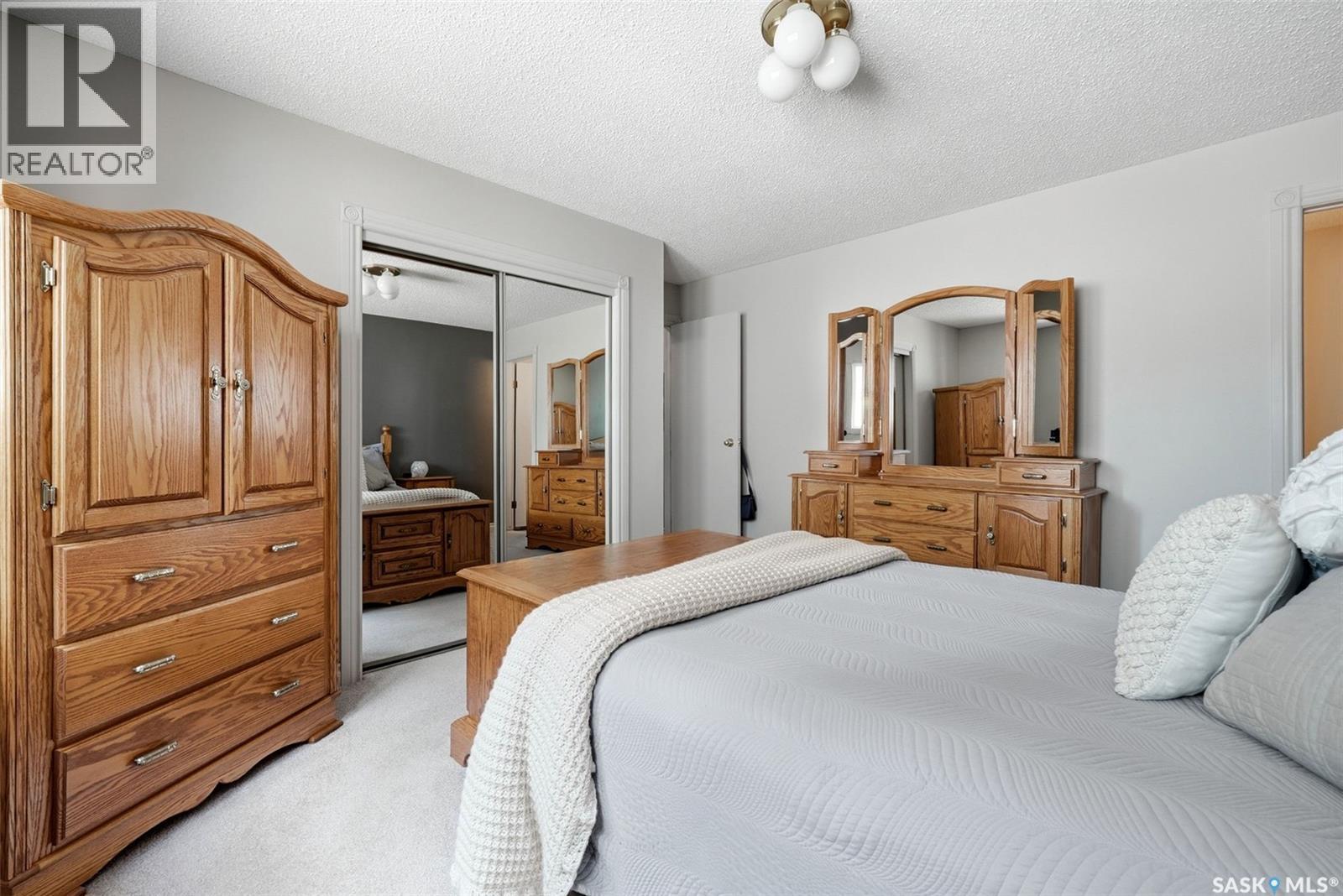 2118 Elderkin Drive E, Regina, SK - Indoor Photo Showing Bedroom