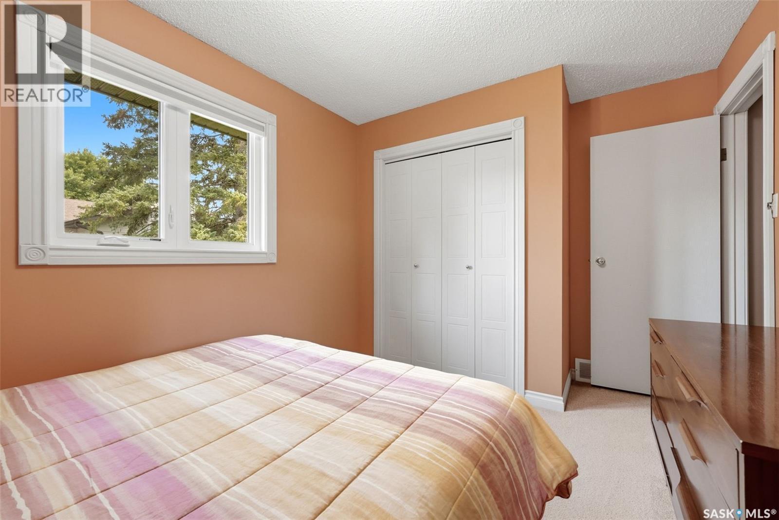 2118 Elderkin Drive E, Regina, SK - Indoor Photo Showing Bedroom