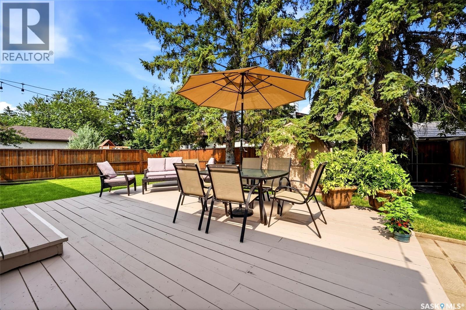 2118 Elderkin Drive E, Regina, SK - Outdoor With Deck Patio Veranda
