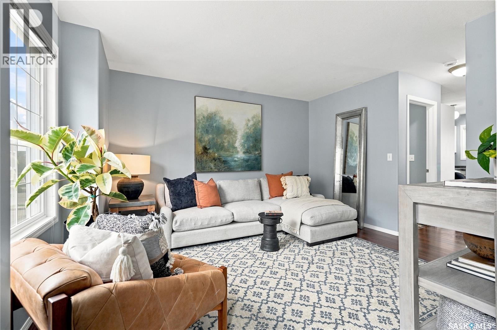 24 302 Herold Road, Saskatoon, SK - Indoor Photo Showing Living Room