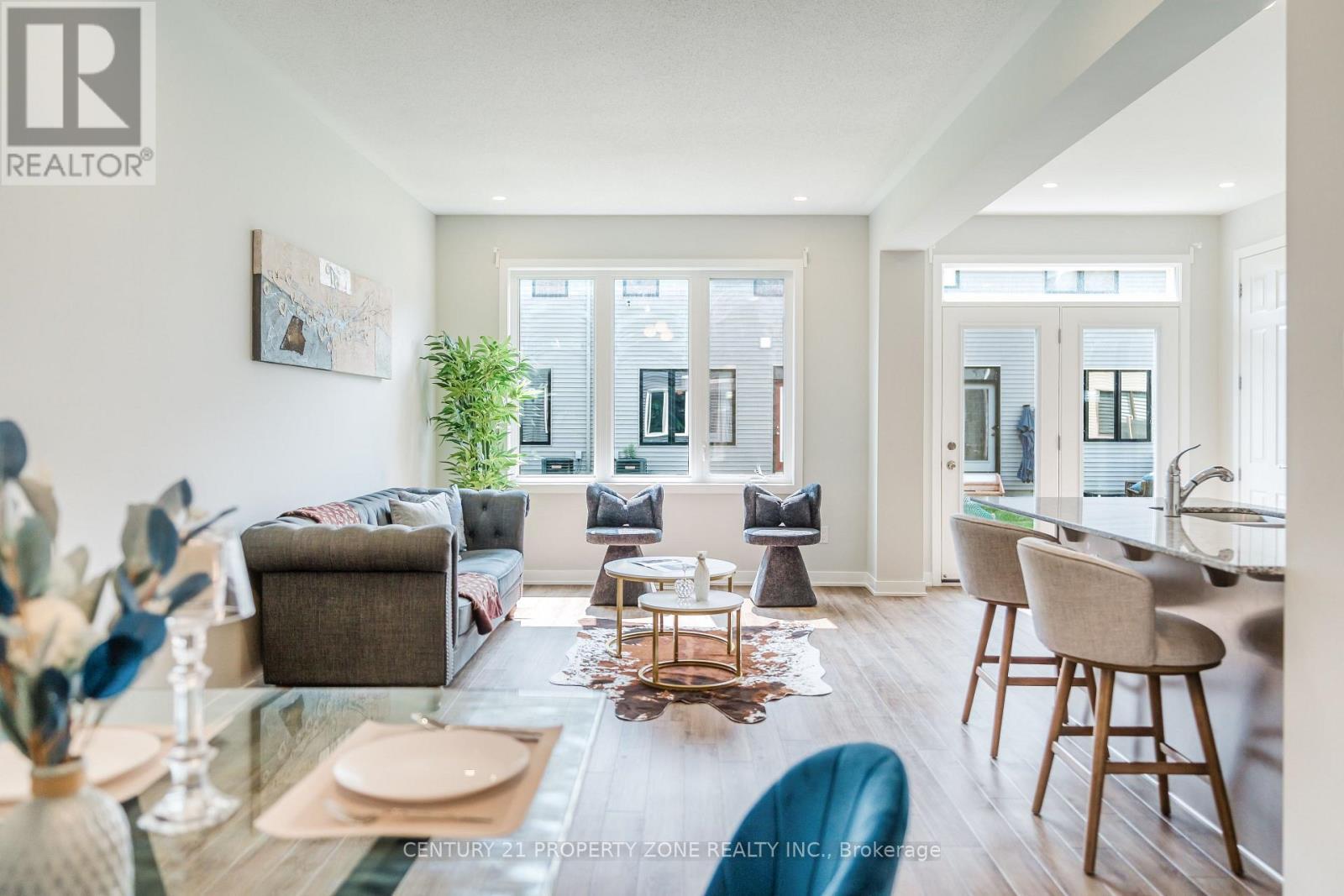 1060 Curraglass Walk, Ottawa, ON - Indoor Photo Showing Other Room