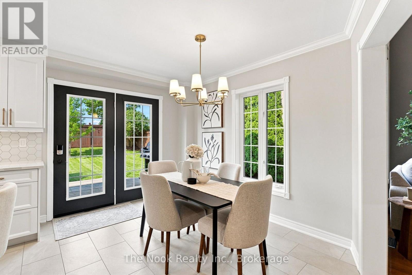 41 Dopp Crescent, Whitby (Brooklin), ON - Indoor Photo Showing Dining Room