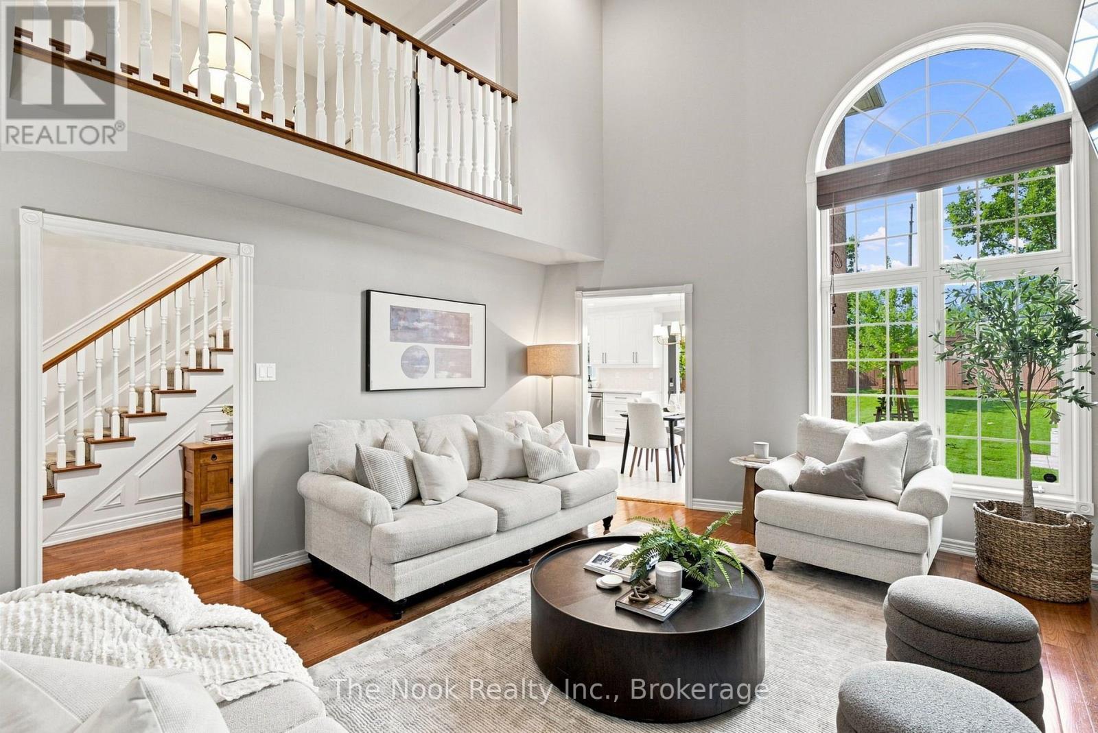 41 Dopp Crescent, Whitby (Brooklin), ON - Indoor Photo Showing Living Room