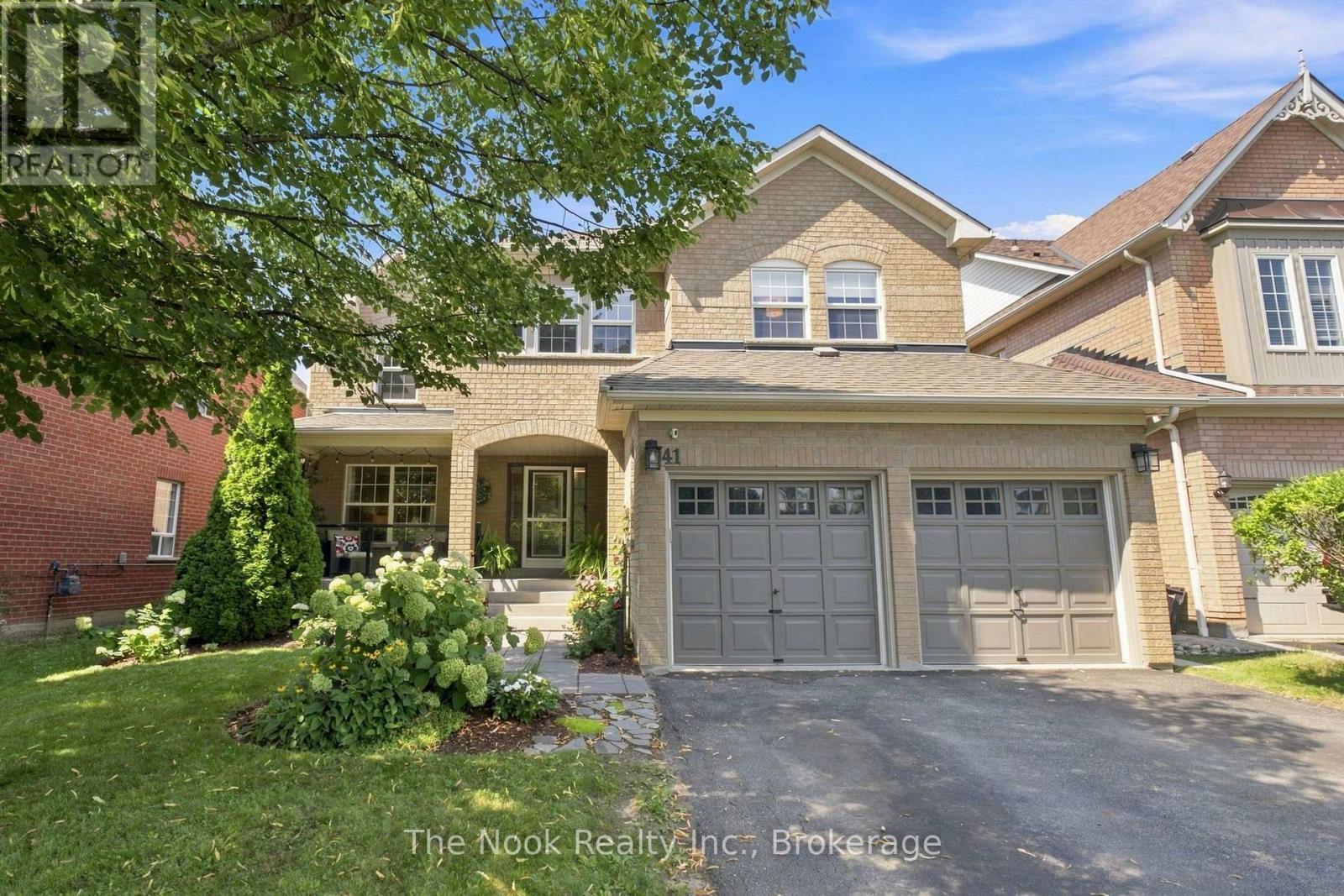 41 Dopp Crescent, Whitby (Brooklin), ON - Outdoor With Facade