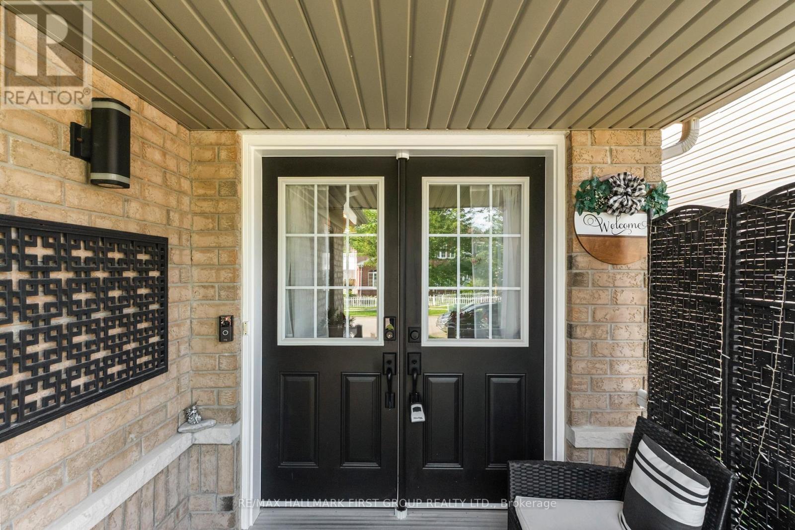 96 Redfern Crescent, Clarington, ON - Outdoor With Exterior