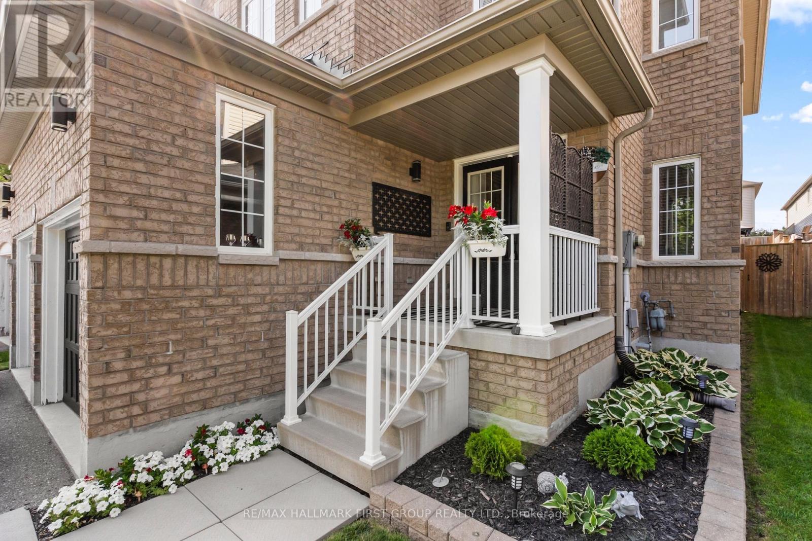 96 Redfern Crescent, Clarington, ON - Outdoor With Exterior