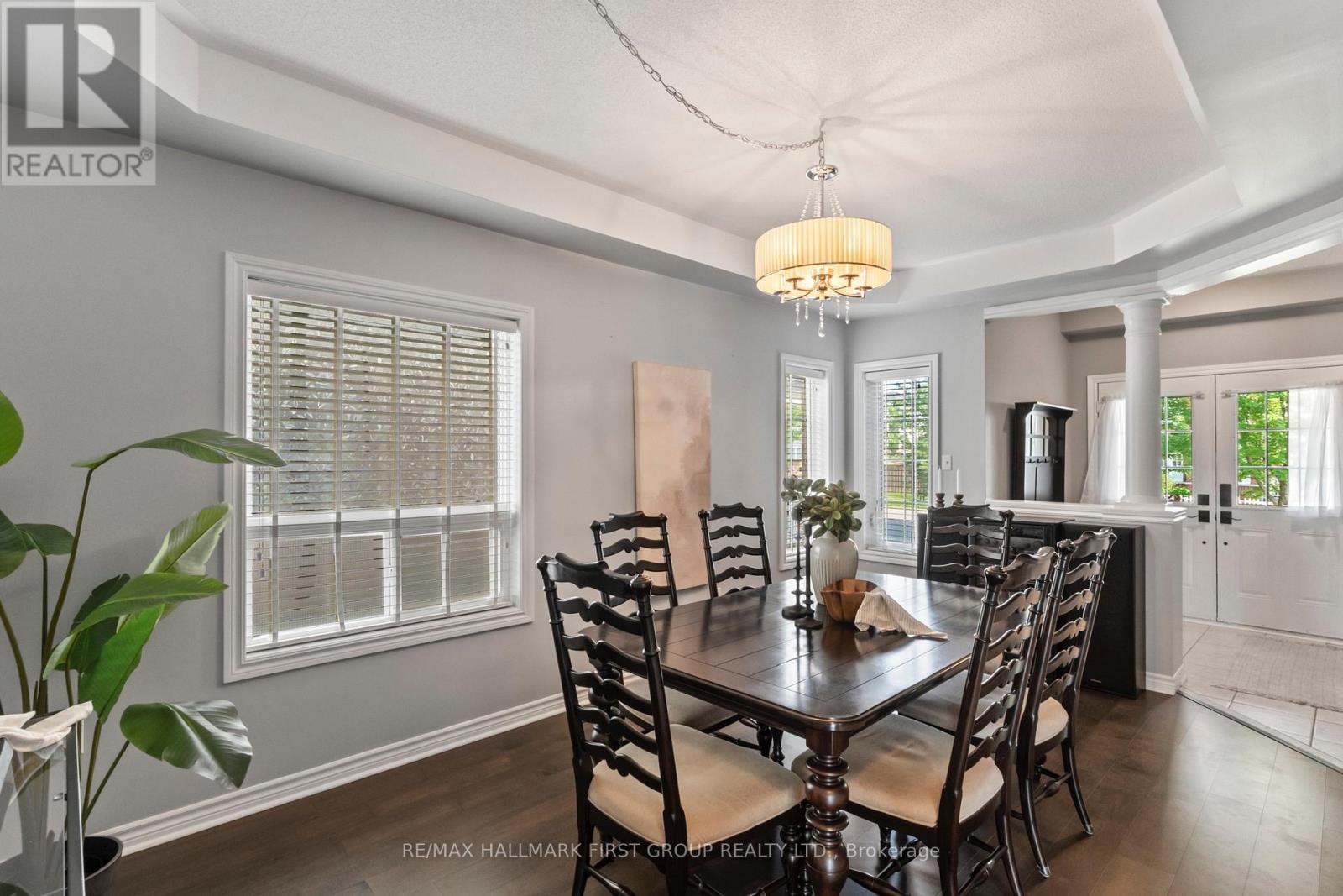 96 Redfern Crescent, Clarington, ON - Indoor Photo Showing Dining Room