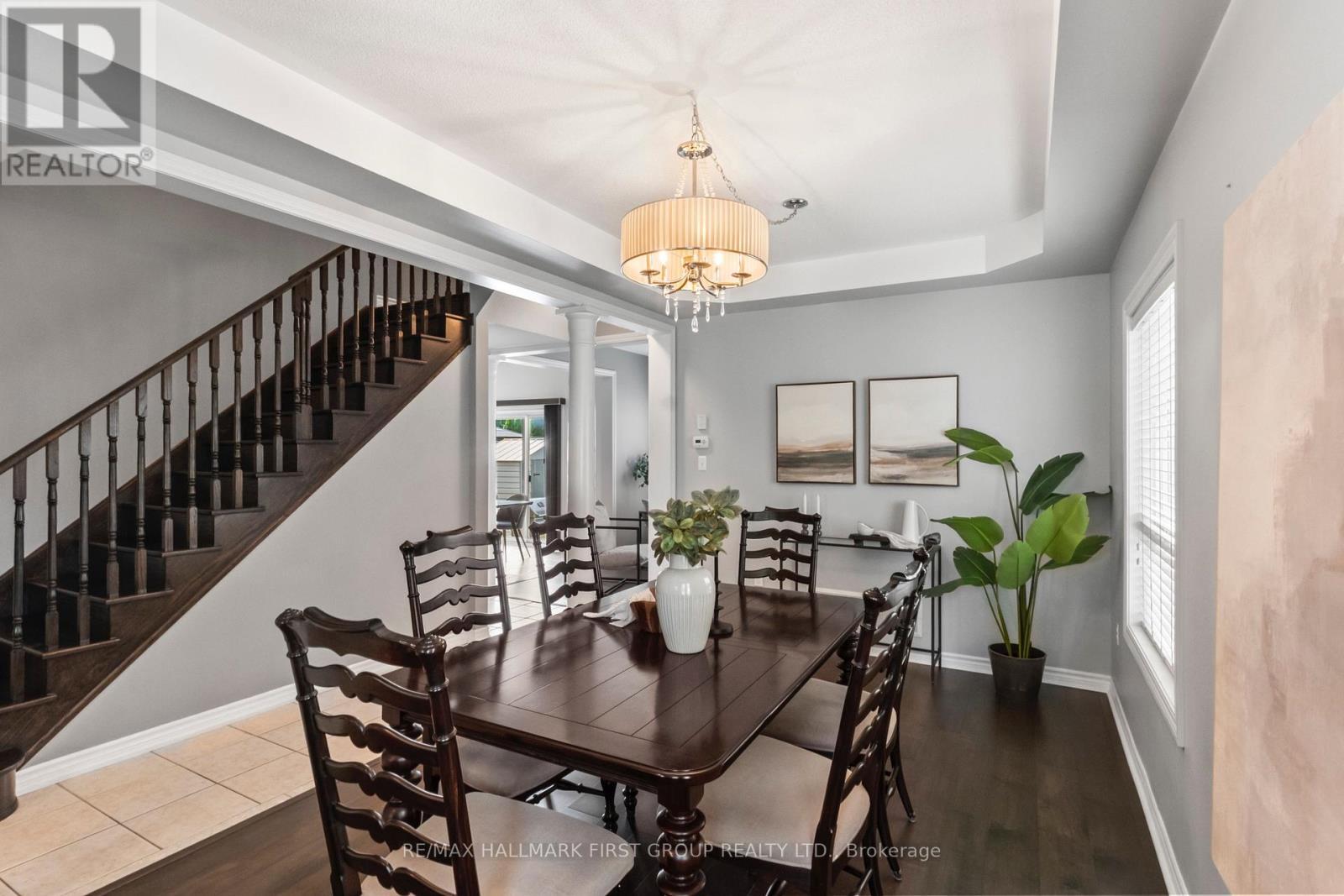 96 Redfern Crescent, Clarington, ON - Indoor Photo Showing Dining Room