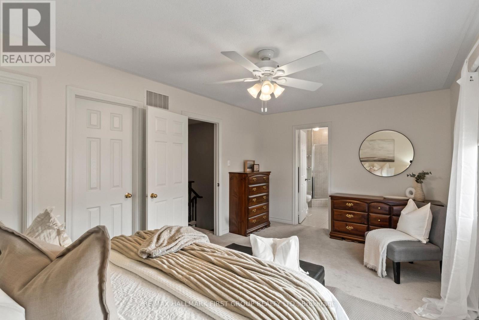 96 Redfern Crescent, Clarington, ON - Indoor Photo Showing Bedroom