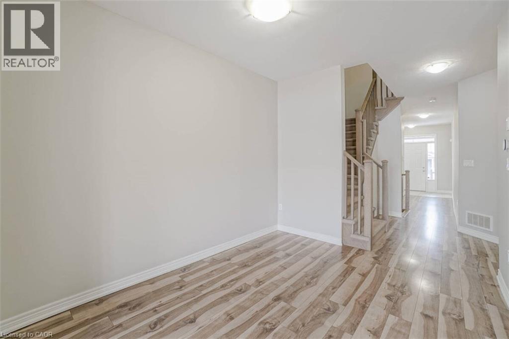 70 Bradbury Road, Hamilton, ON - Indoor Photo Showing Other Room